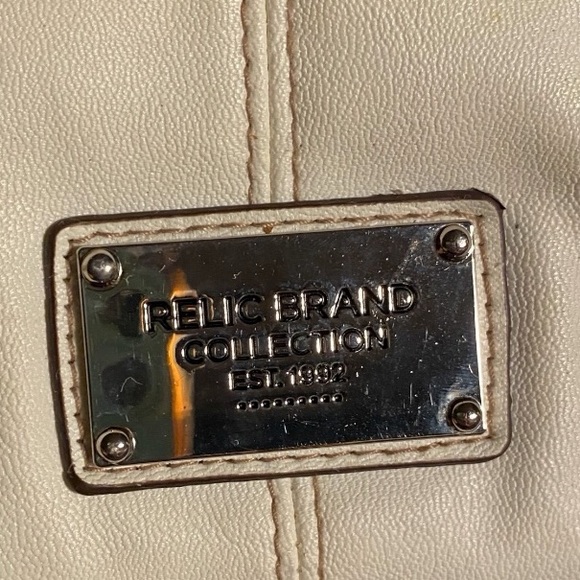 Relic Cream Wristlet Clutch - Picture 4 of 8
